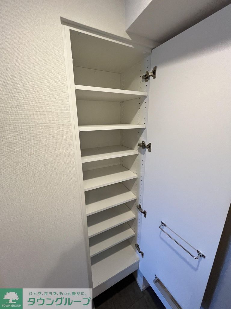収納　バルコニー
