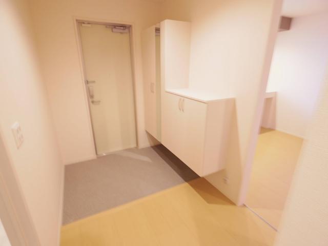 玄関　落ち着いた玄関です