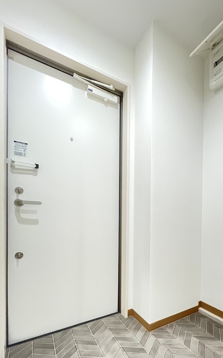 玄関　※参考写真