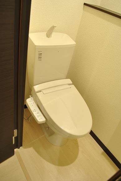 トイレ　設備・仕様は号室により異なる為、現況を優先致します。