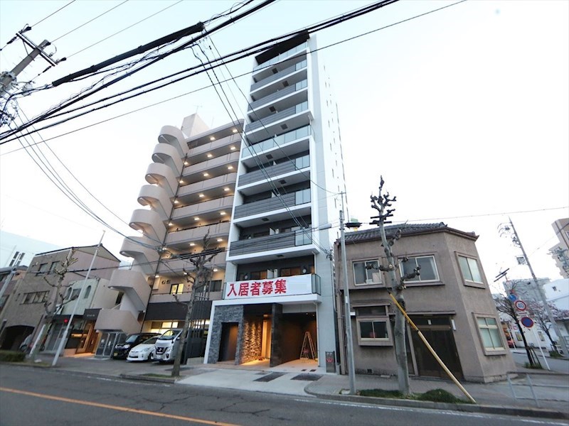 建物外観　外観　オートロック　防犯カメラ　宅配ＢＯＸ