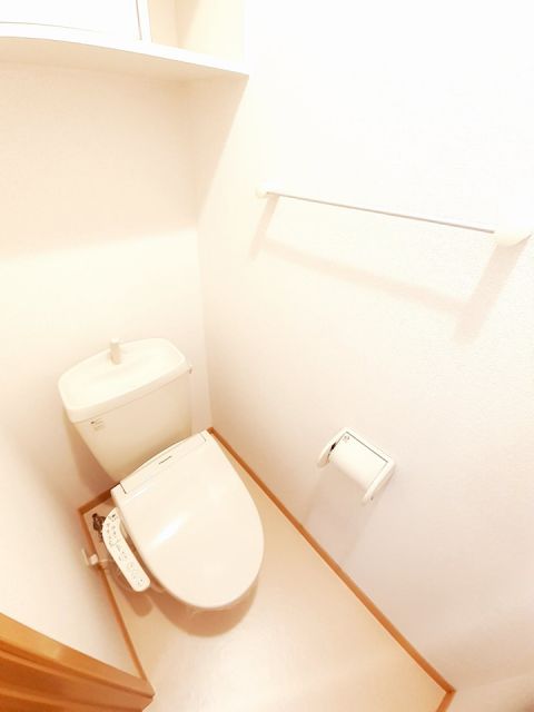 アンソレイエ Aのトイレ写真