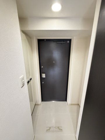地下鉄谷町線 谷町六丁目駅 徒歩2分 15階建 築20年の玄関写真