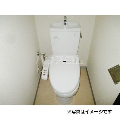 京急本線 平和島駅 徒歩7分 5階建 築12年のトイレ写真