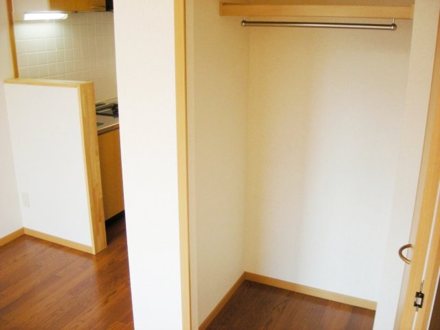 収納　※別室参考写真です。