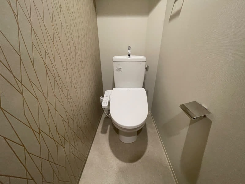 ＪＲ大阪環状線 福島駅 徒歩12分 13階建 築1年のトイレ写真