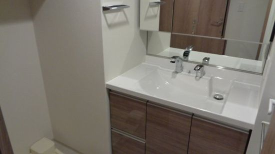 洗面設備　写真は同タイプ住居です。