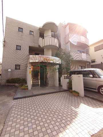 建物外観　リライフ下北沢店