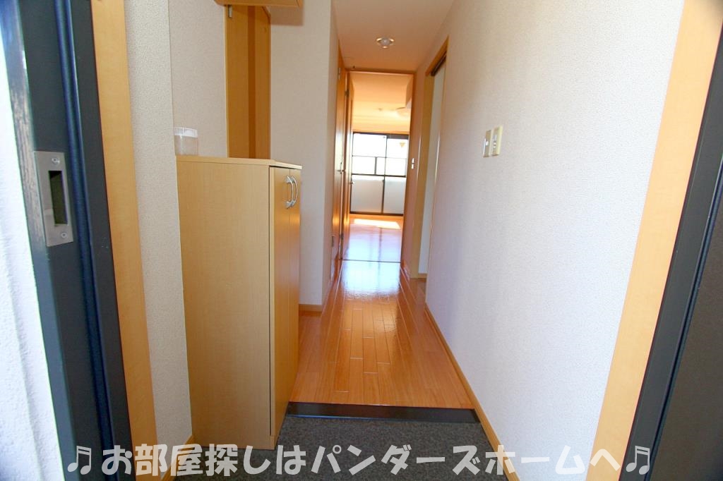 メゾンベルヴェデーレの玄関写真