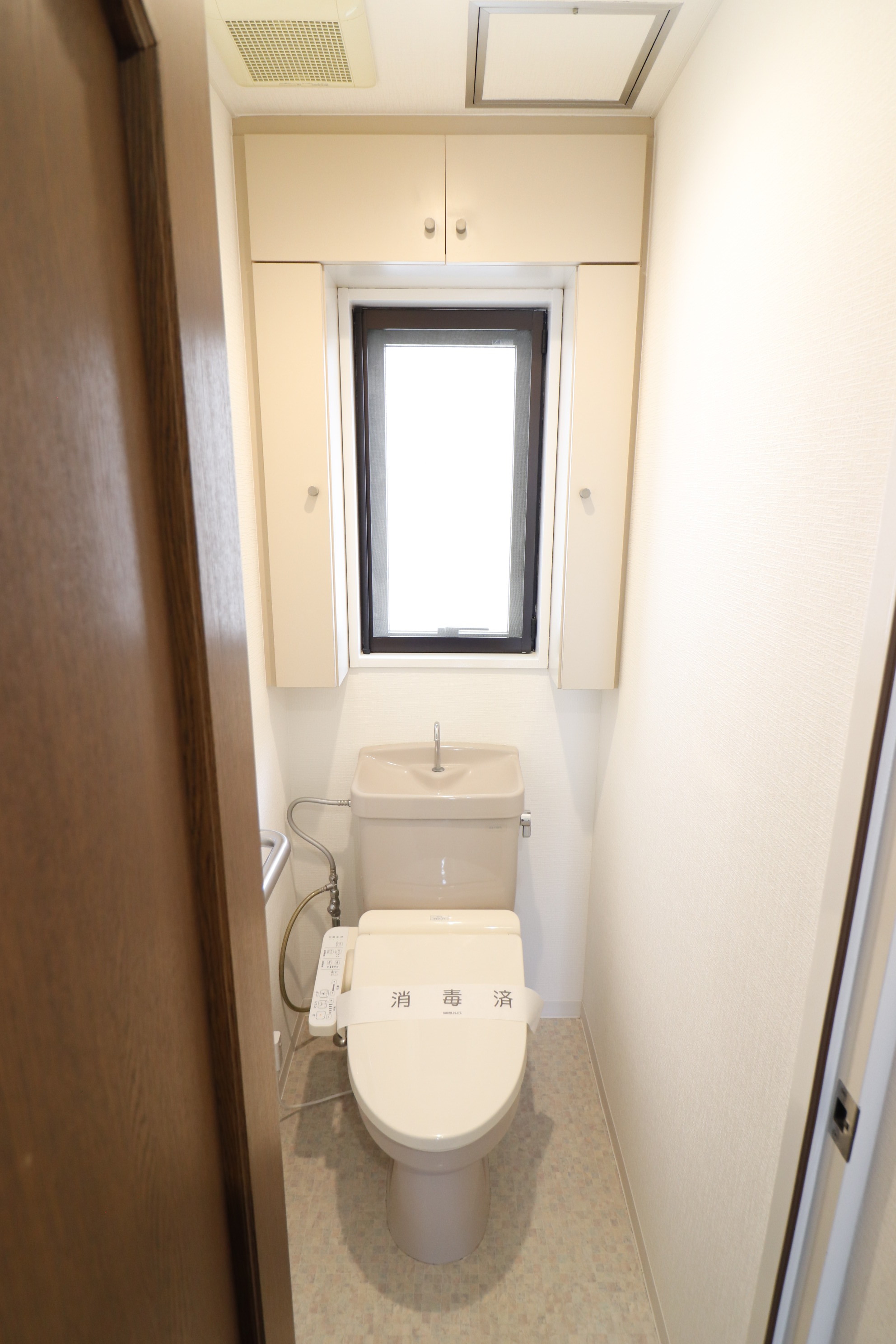 都営大江戸線 光が丘駅 徒歩9分 3階建 築29年のトイレ写真