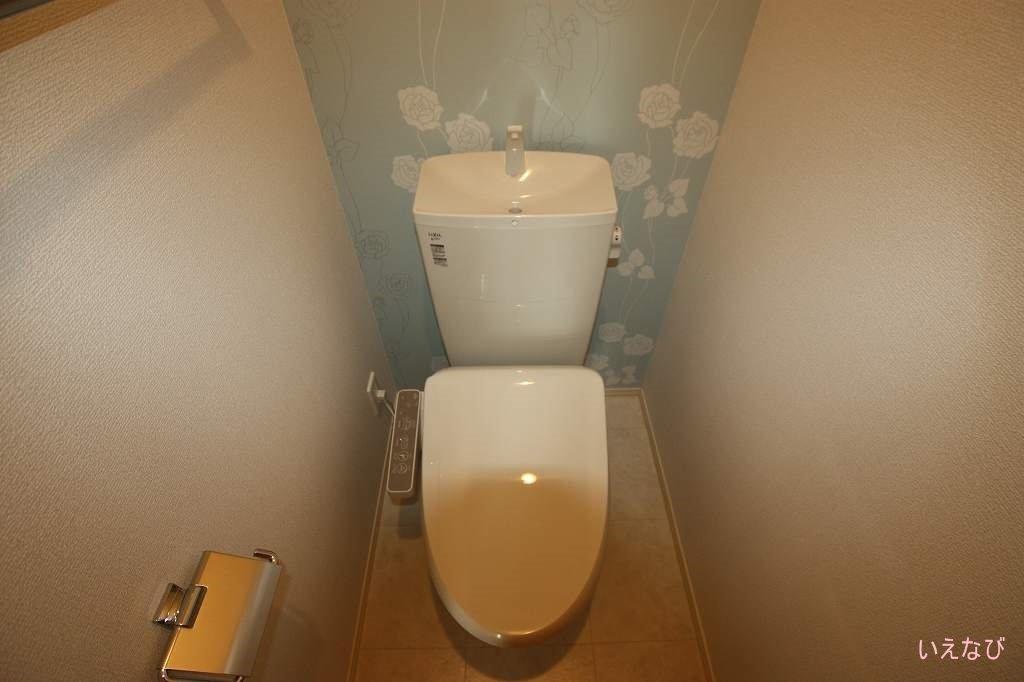ＪＲ山陽本線 福山駅 徒歩50分 3階建 築9年のトイレ写真