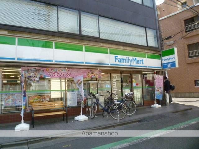 コンビニ　ファミリーマート（コンビニ）まで381m