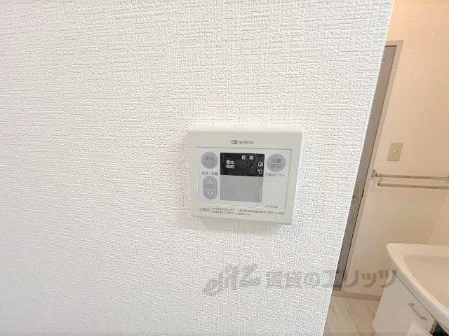 その他設備　給湯器リモコン
