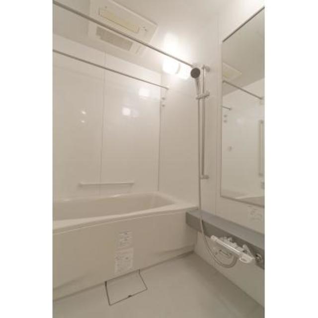 バス・シャワールーム　※写真は同タイプ住戸です。