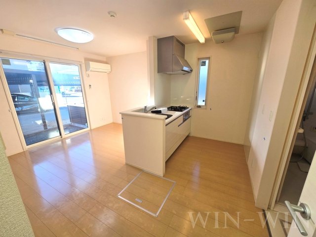 居室・リビング　イメージ（同建物内別部屋の写真です）