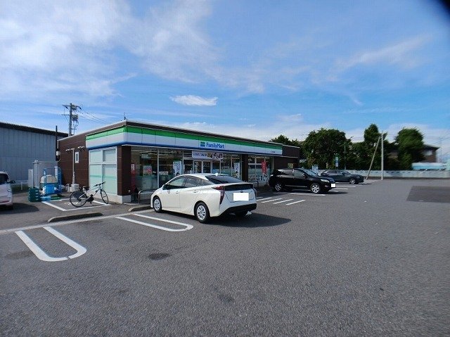 その他　ファミリーマート　大分常行店まで240m