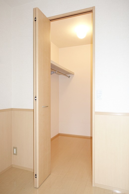 収納　ウォークインクローゼットは収納力◎