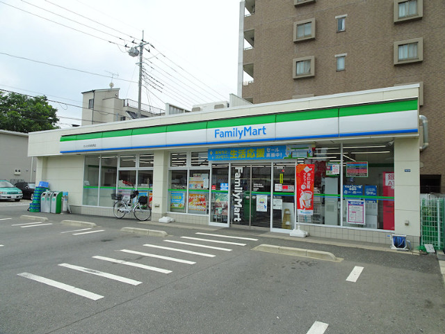 コンビニ　ファミリーマートさいたま本町西店（コンビニ）まで485m