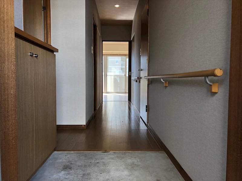 玄関　別部屋参照