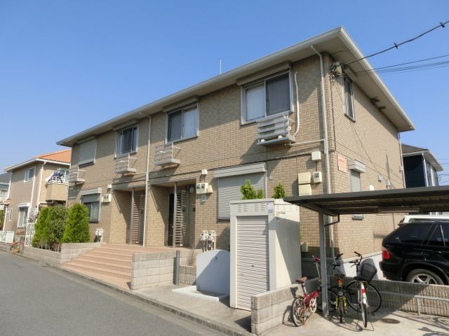 建物外観　静かな住宅街にある綺麗なアパートです。