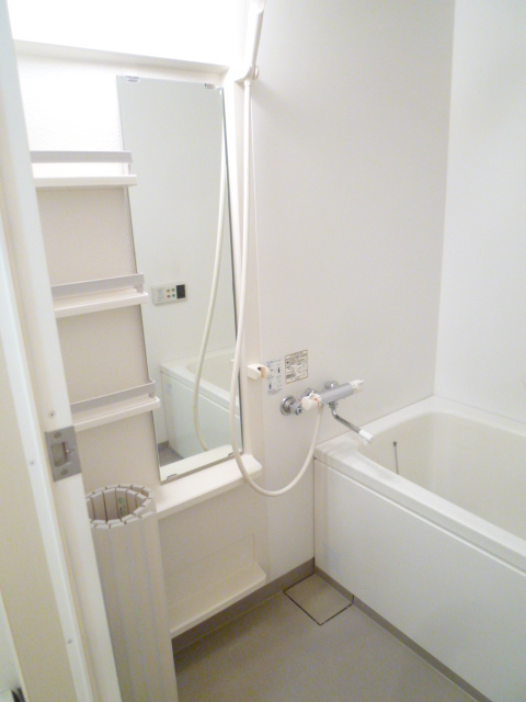 バス・シャワールーム　402号内観写真