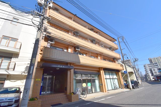 広島市西区小河内町のマンションの建物外観