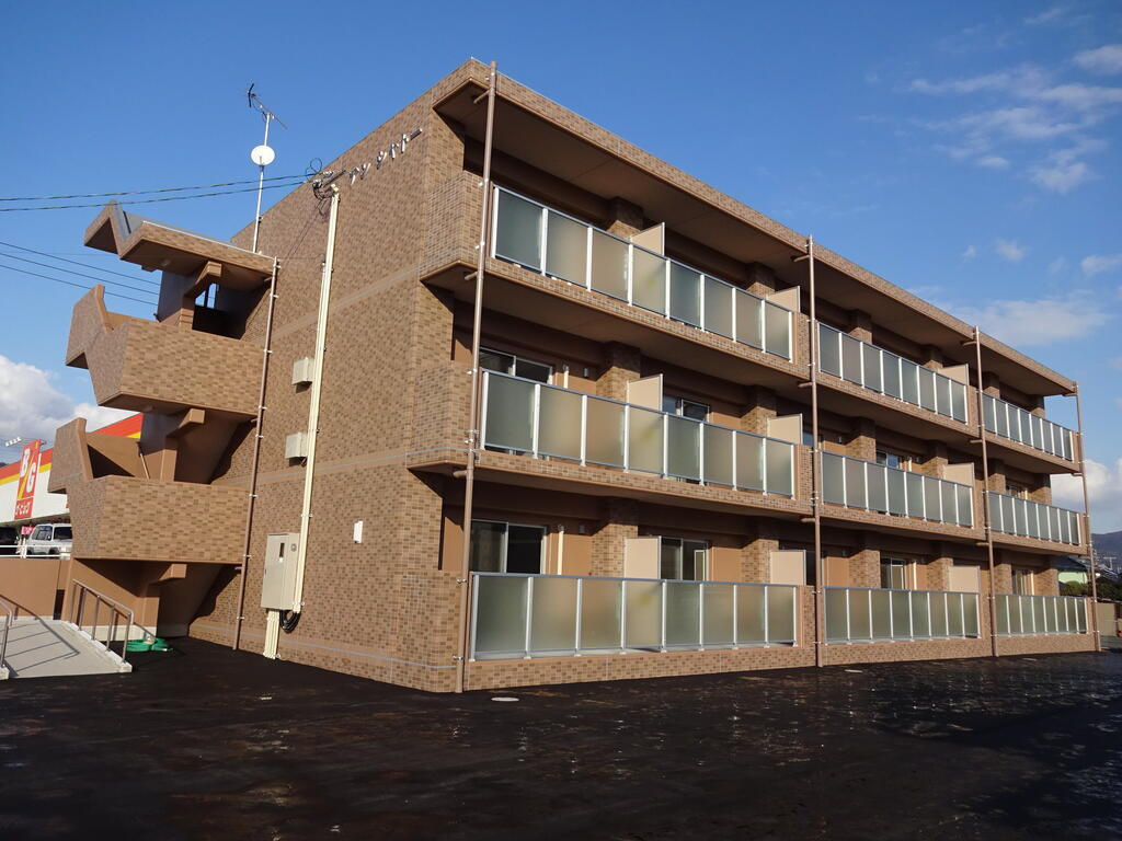 建物外観　アンシャトー外観