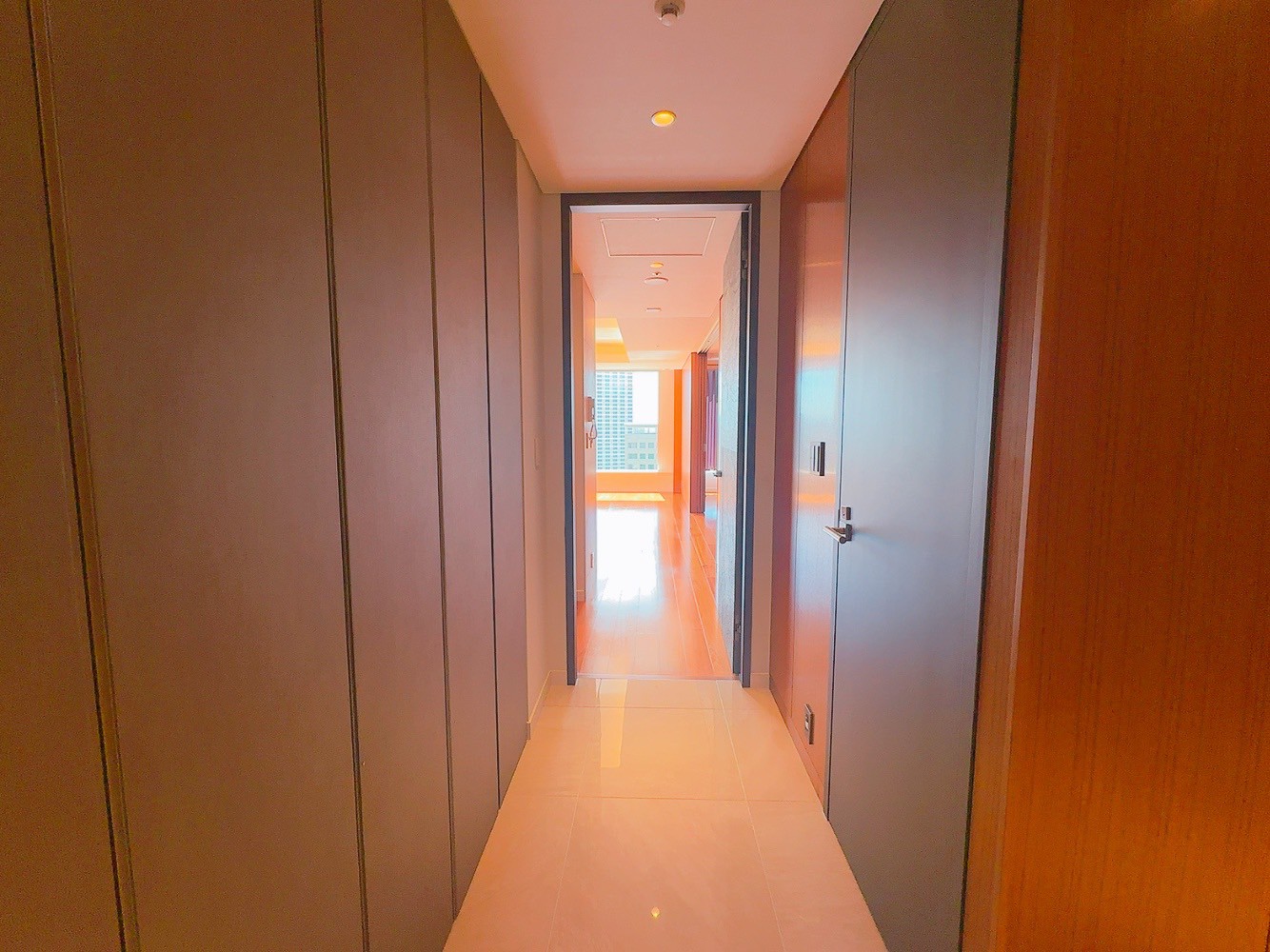 その他　玄関廊下