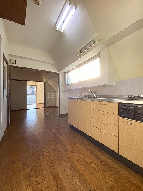 居室・リビング　ゆったりとした居間です