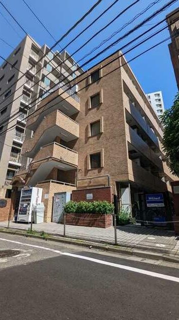 建物外観　鉄筋コンクリート造　5階建/3階部分