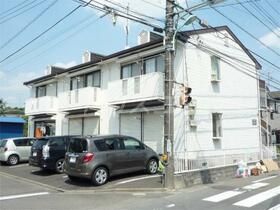 町田市三輪町のアパートの建物外観