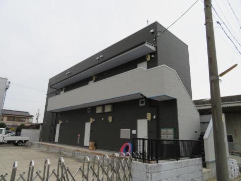 【名古屋市中川区小本本町のアパートの建物外観】