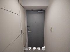 【名古屋市昭和区鶴舞のマンションの玄関】