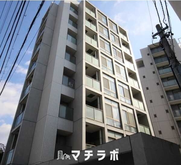 名古屋市昭和区鶴舞のマンションの建物外観