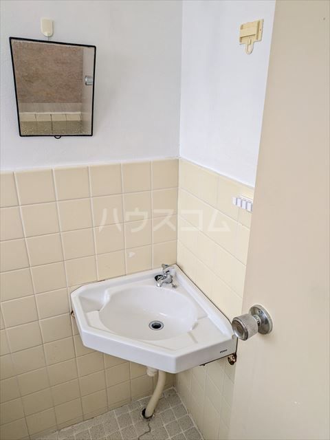 【さいたま市浦和区東岸町のマンションの洗面設備】