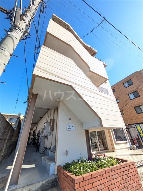 【さいたま市浦和区東岸町のマンションの建物外観】