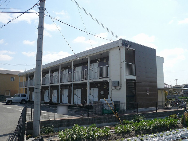 加古川市東神吉町砂部のアパートの建物外観