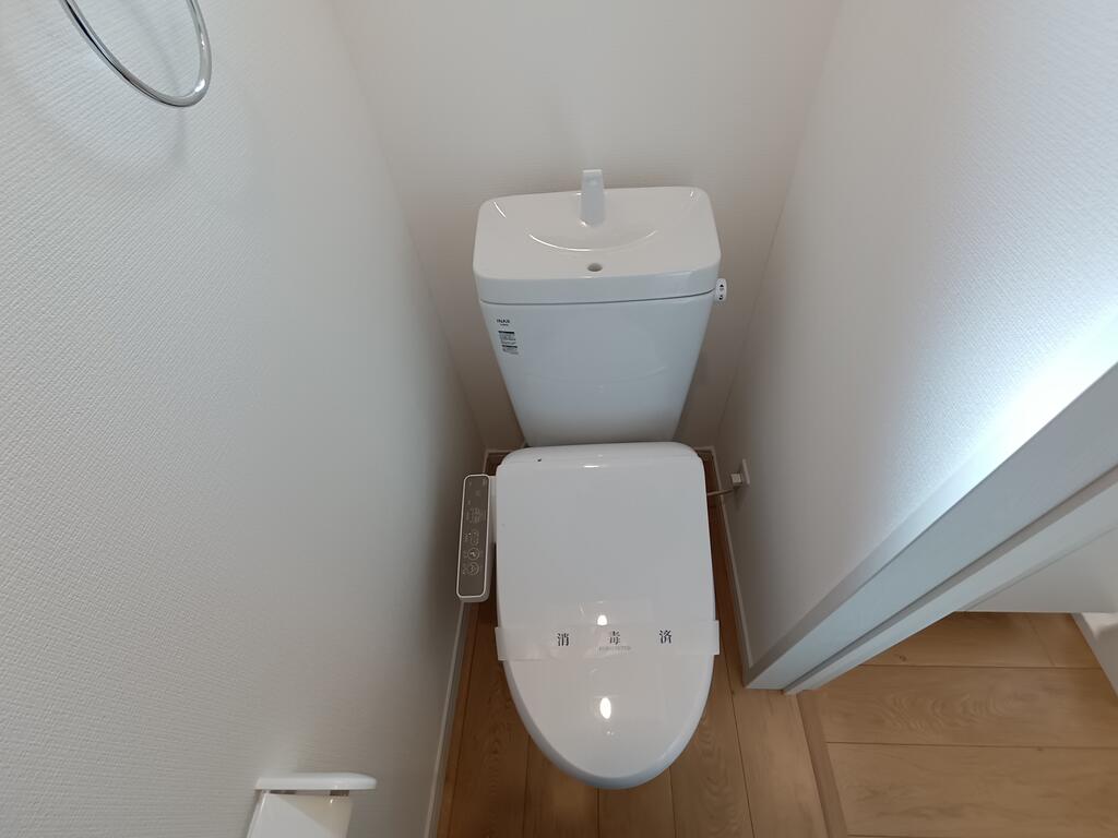 伊・ダンセ壱番館のトイレ写真