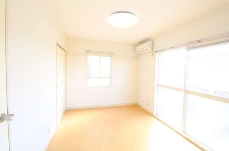 居室・リビング　図面と現状に相違がある場合には現状を優先