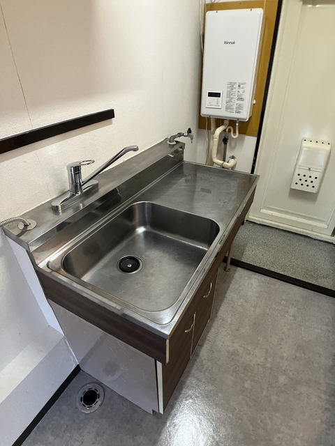 キッチン　※補修前の参考画像の為、設備等は現況優先。