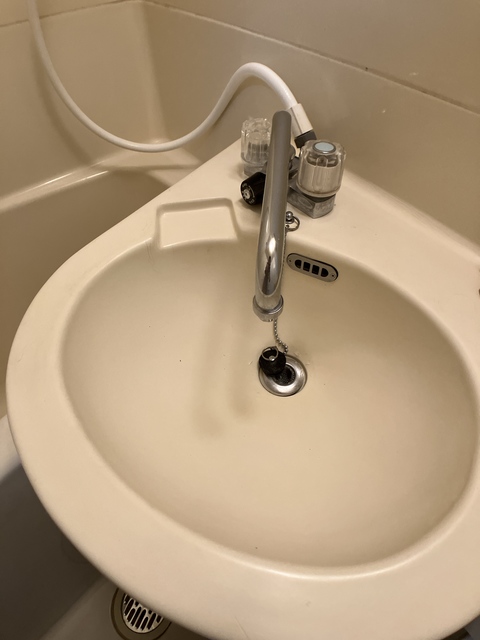 洗面設備　※補修前の参考画像の為、設備等は現況優先。