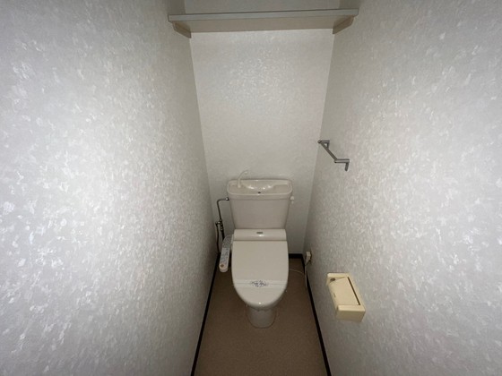 トイレ　※別号室のお写真です