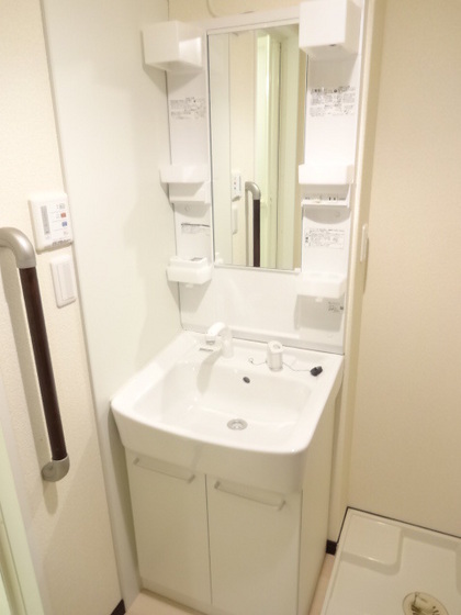 洗面設備　※別部屋の写真です