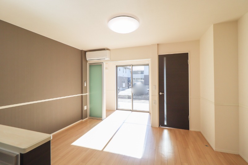 居室・リビング　図面と現状に相違がある場合には現状を優先