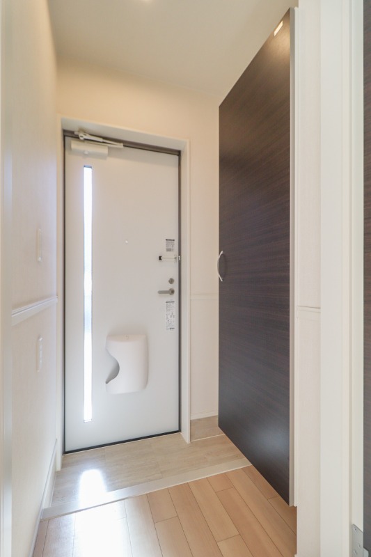 玄関　図面と現状に相違がある場合には現状を優先