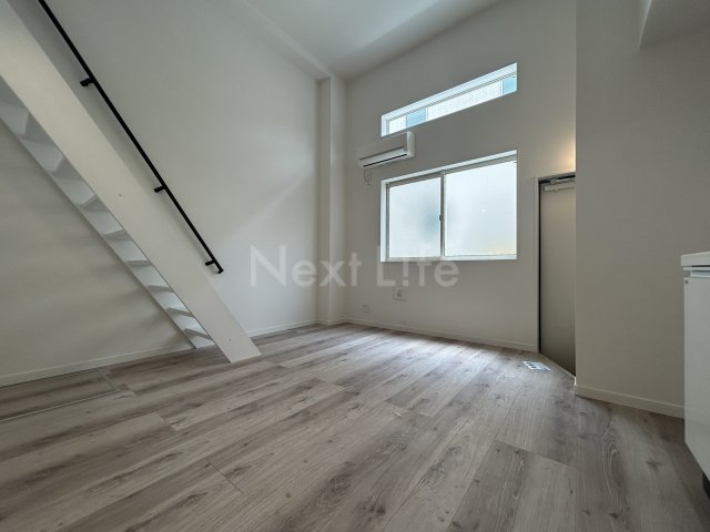 居室・リビング　アウローラ E