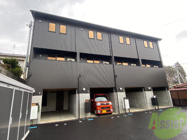 建物外観　仙台市青葉区国見４（ガレージハウス東北福祉大駅前）