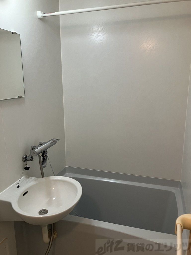 バス・シャワールーム　洗面