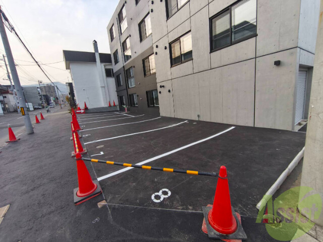 駐車場　駐車場