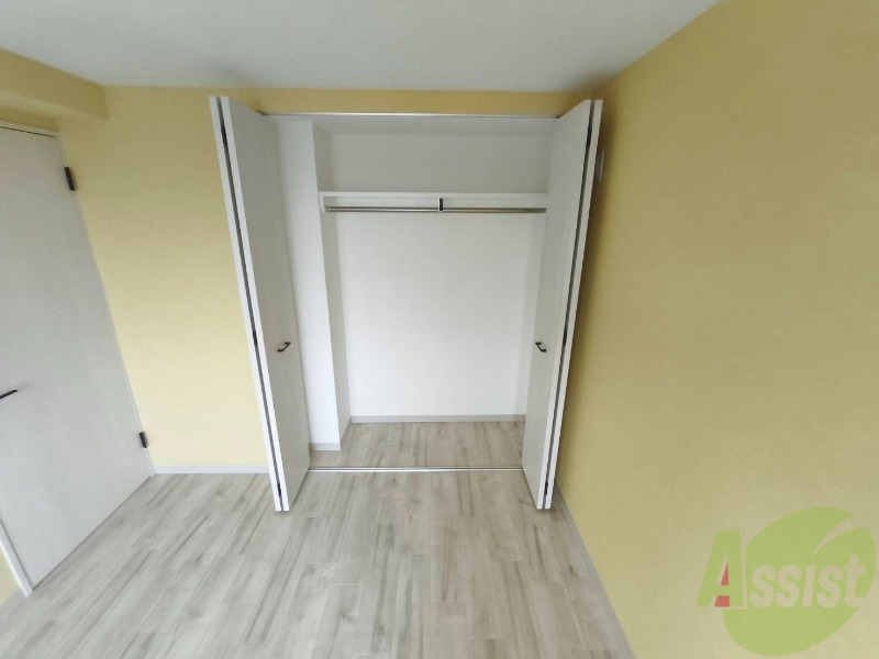 収納　洋室にはクローゼットがあるのですっきり片付きそうです。